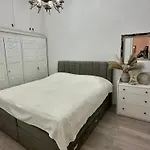 Apartment Papalic Palace